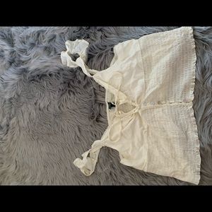 White scrunch top
